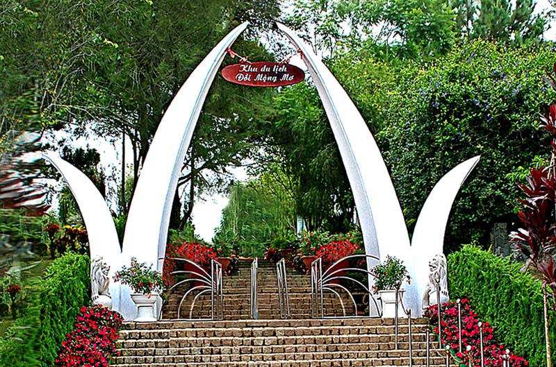 Du ngoạn Đ&agrave; Lạt h&ograve;a nhịp c&ugrave;ng Festival hoa